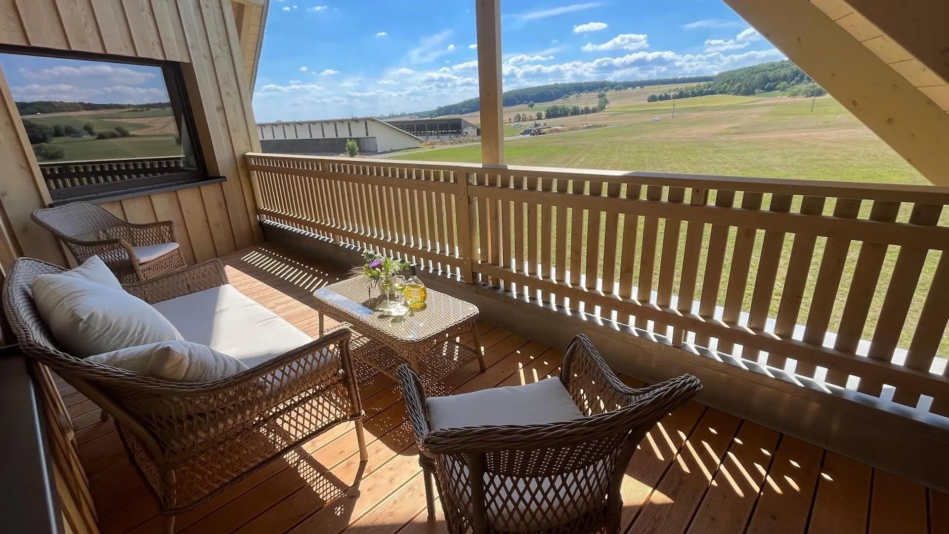 Wiesnblick Cafe & Zimmer Aidhausen Guest house