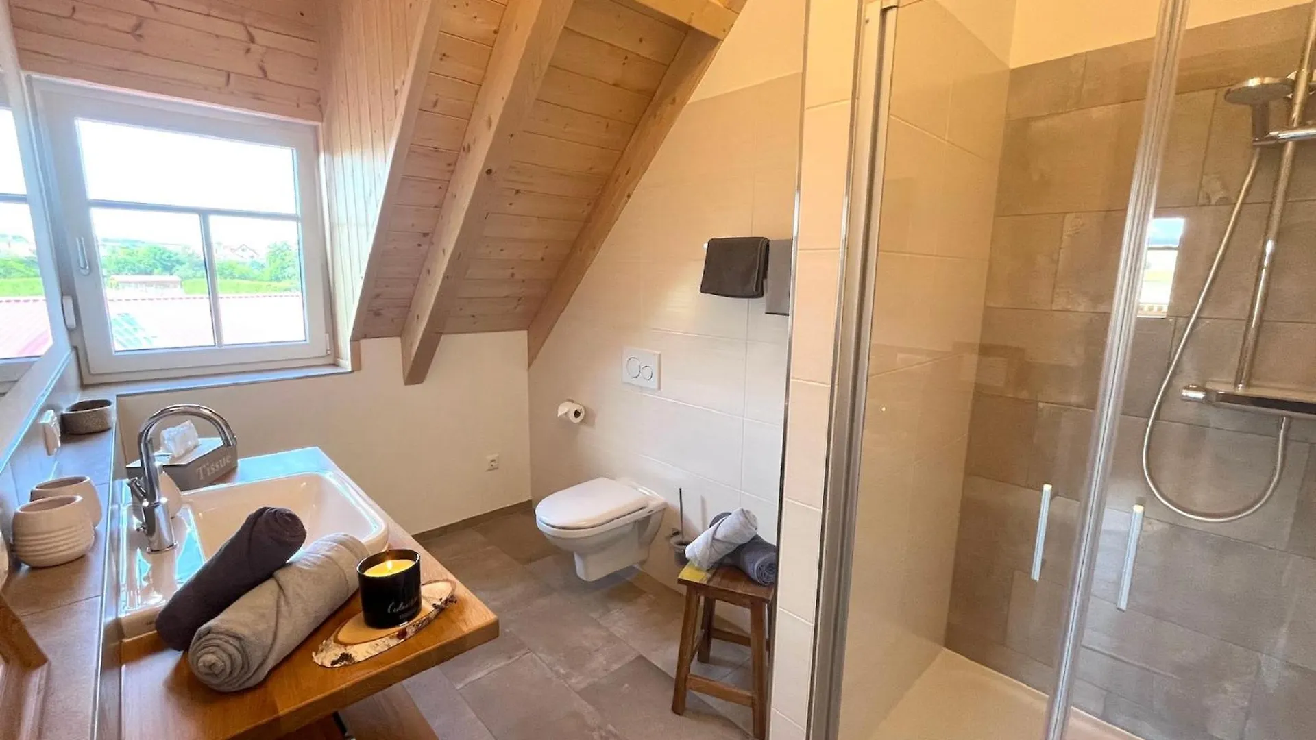 Wiesnblick Cafe & Zimmer Aidhausen Guest house